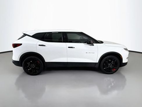 Used 2024 Chevrolet Blazer LT w/ Redline Edition FWD image 9