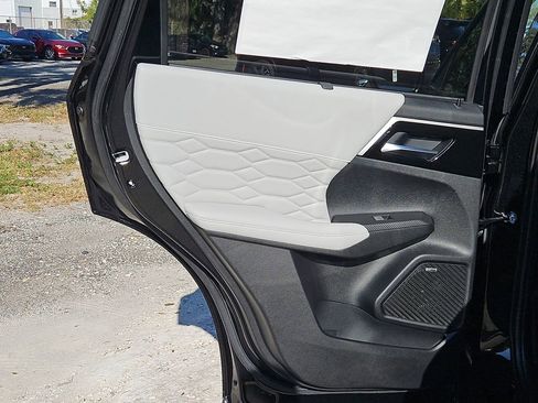 New 2026 Mitsubishi Outlander SEL FWD image 14