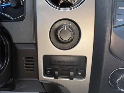 Used 2014 Ford F150 XLT w/ XLT Chrome Package image 29