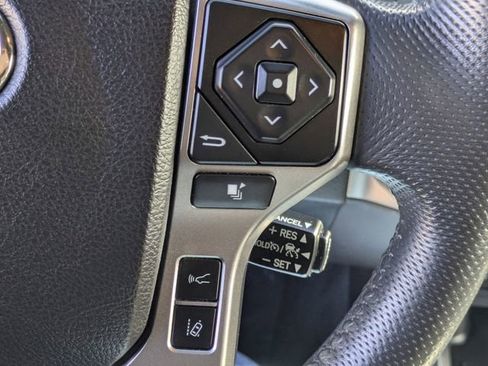 Used 2022 Toyota Tacoma Limited image 19