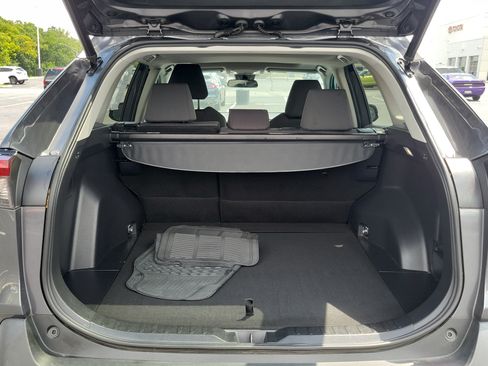 Certified 2022 Toyota RAV4 XLE w/ Convenience Package FWD image 10