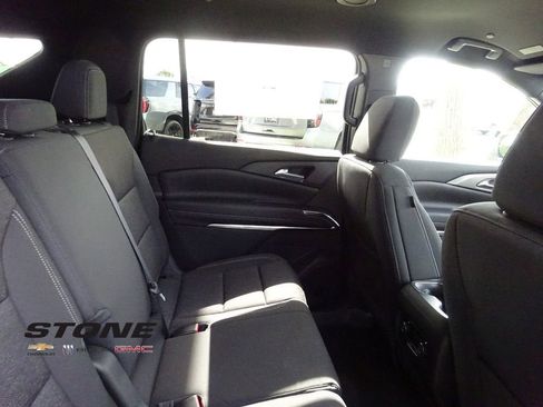 New 2026 Chevrolet Traverse LT image 22
