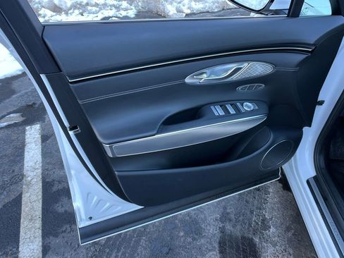 Used 2023 Genesis GV70 2.5T w/ Select Package image 11