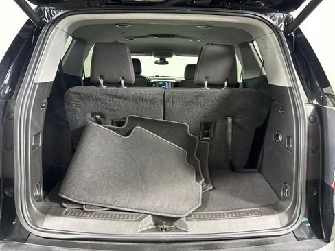 Used 2023 GMC Acadia SLE w/ Driver Convenience Package image 27