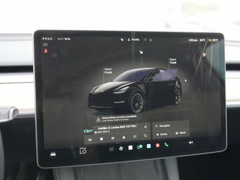 Used 2023 Tesla Model Y AWD image 10