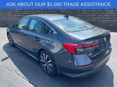 Used 2023 Honda Civic EX image 5