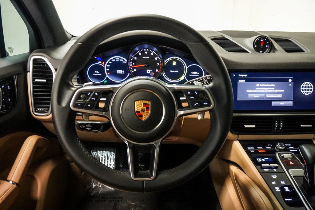 Used 2023 Porsche Cayenne AWD/4WD image 15