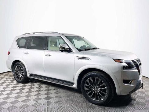 Certified 2024 Nissan Armada Platinum image 3