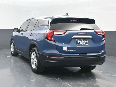 Used 2024 GMC Terrain SLE image 5