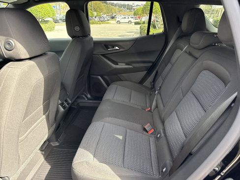 New 2026 Chevrolet Equinox LT w/ Safety and Technology Package FWD image 12