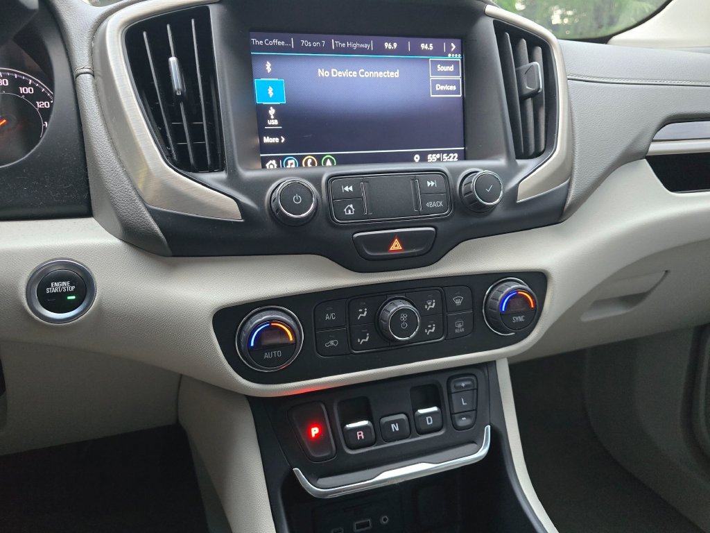 Used 2020 GMC Terrain Denali w/ Denali Premium Package AWD/4WD image 18