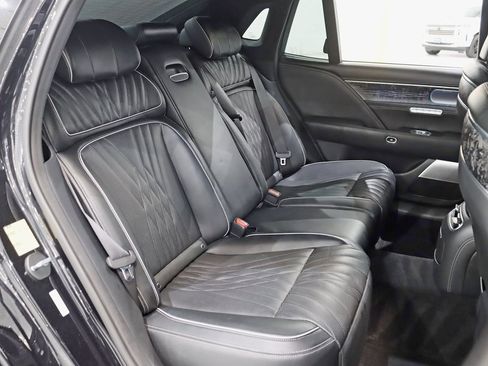 Used 2023 Genesis G90 3.5T image 33