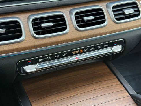 Certified 2023 Mercedes-Benz GLS 450 GLS 450 4D Sport Utility 4MATI image 28