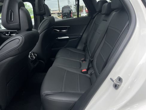 Certified 2025 Mercedes-Benz GLC 350e 4MATIC image 33