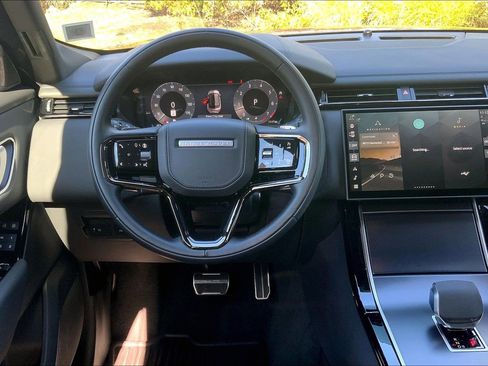 Used 2026 Land Rover Range Rover Velar Dynamic SE image 5