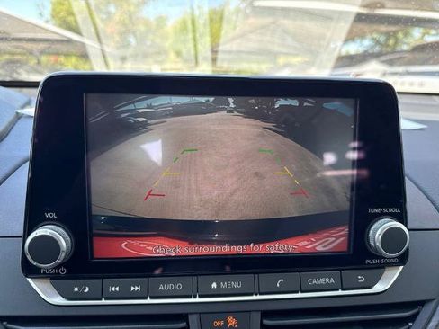 Certified 2025 Nissan Altima 2.5 SV FWD image 15