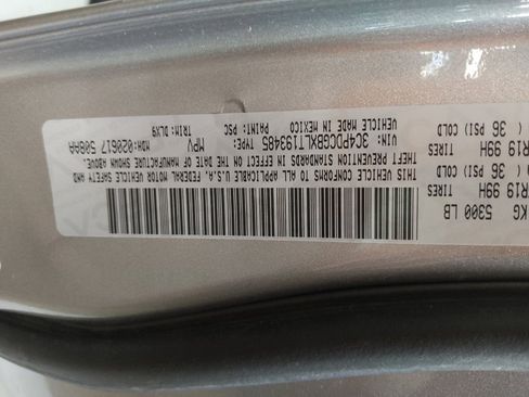 Used 2020 Dodge Journey Crossroad image 33