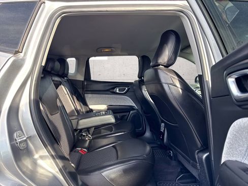 Used 2022 Jeep Compass Latitude w/ Convenience Group image 8