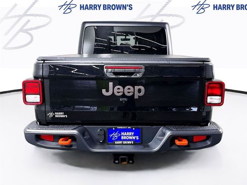 Used 2023 Jeep Gladiator Mojave w/ Cold Weather Group AWD/4WD image 29