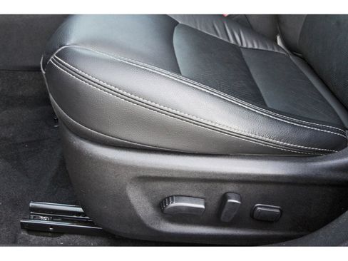 Used 2024 Nissan Altima 2.5 SL FWD image 30