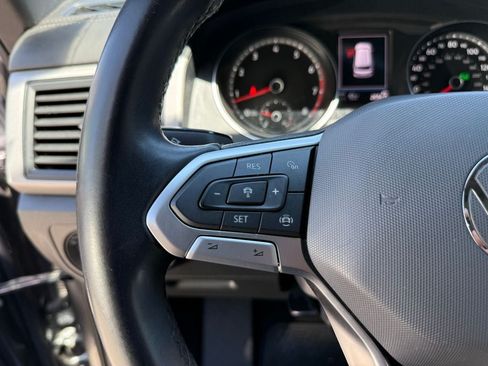 Used 2020 Volkswagen Atlas Cross Sport SE w/ Panoramic Sunroof Package AWD/4WD image 25