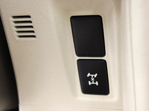 Used 2014 Lexus GX 460 w/ Premium Package AWD/4WD image 62