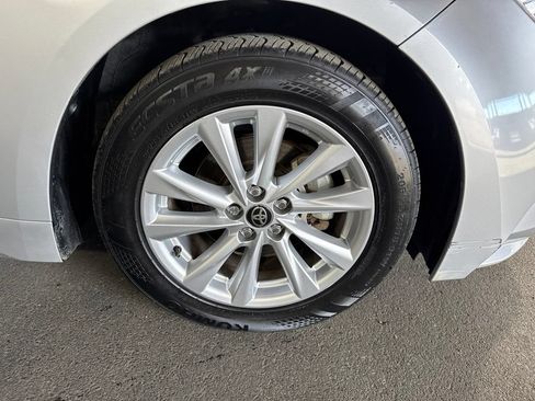 Used 2024 Toyota Corolla LE FWD image 7