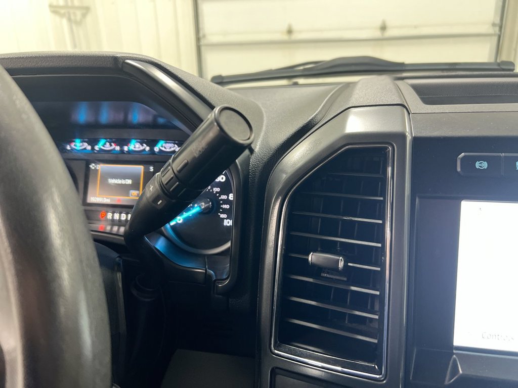Used 2020 Ford F350 XLT w/ XLT Premium Package AWD/4WD image 18