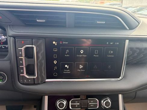 Used 2024 GMC Yukon Denali w/ Advanced Technology Package AWD/4WD image 24
