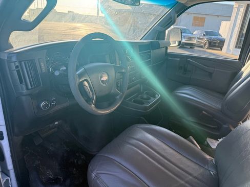Used 2016 Chevrolet Express 3500 LS image 13