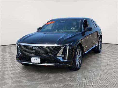 Used 2024 Cadillac Lyriq Tech w/ LPO, Floor Liner Package AWD/4WD image 3