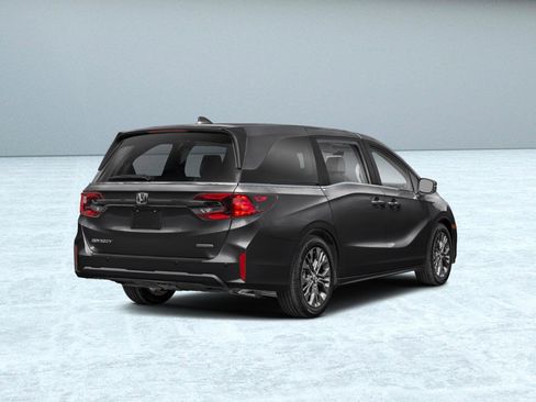 New 2026 Honda Odyssey Touring image 2