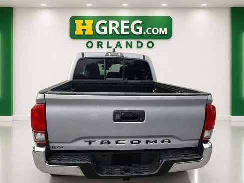 Used 2022 Toyota Tacoma SR5 w/ SR5 Appearance Package (SM) RWD image 8