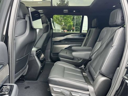 New 2026 Cadillac Escalade IQL Sport 2 w/ LPO, ONYX Package AWD/4WD image 14