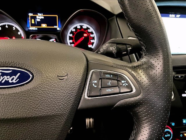 Used 2018 Ford Focus ST w/ Equipment Group 402A FWD image 18