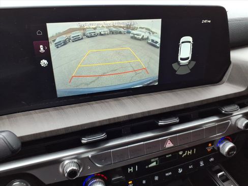 Used 2023 Kia Telluride EX w/ EX Captain's Chair Package image 27