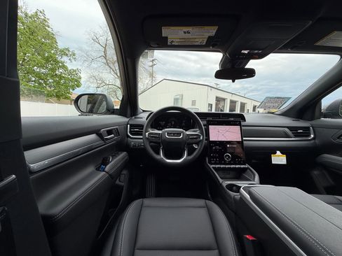 New 2026 GMC Terrain Elevation w/ Elevation Premium Package image 2