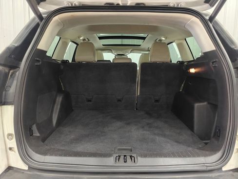 Used 2017 Ford Escape Titanium w/ Equipment Group 301A AWD/4WD image 34