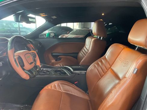 Used 2019 Dodge Challenger SRT Hellcat Redeye image 14