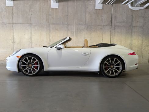 Certified 2014 Porsche 911 Carrera 4S AWD/4WD image 2