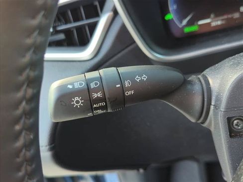 Used 2026 Toyota Corolla Cross AWD Hybrid w/ Convenience Package image 15
