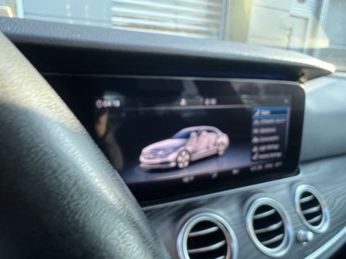 Used 2020 Mercedes-Benz E 350 Sedan image 24