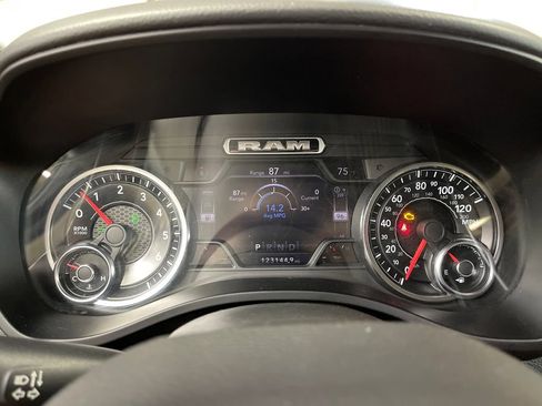 Used 2019 RAM 1500 Big Horn AWD/4WD image 23