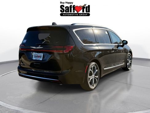 New 2026 Chrysler Pacifica Pinnacle FWD image 8