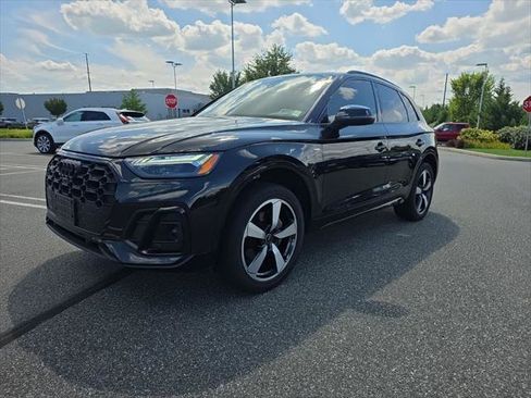 Certified 2023 Audi Q5 2.0T Prestige w/ Prestige Package AWD/4WD image 1