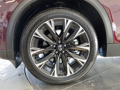 Used 2025 MAZDA CX-90 Plug-In Hybrid w/ Premium Plus image 10