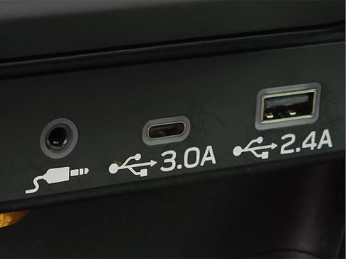 Used 2024 Subaru Crosstrek 2.5i Wilderness w/ Crosstrek Mirror Package image 15