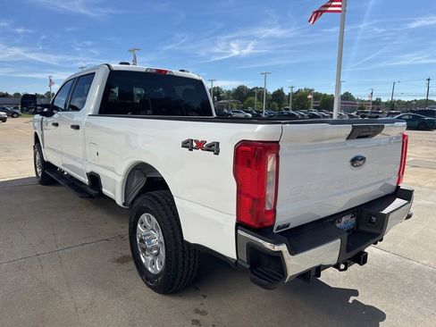 Used 2024 Ford F250 XLT AWD/4WD image 6