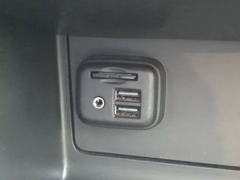 Used 2022 GMC Canyon Denali w/ Denali Black Edition Package image 25