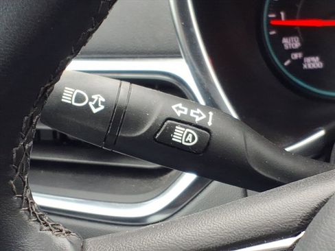 Used 2023 Chevrolet Equinox LT image 17